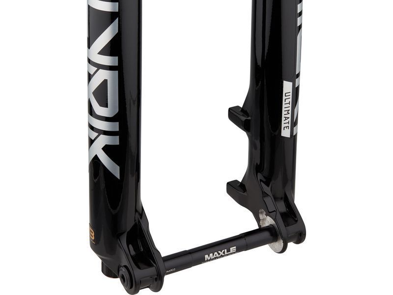 Вилка RockShox Lyrik Ultimate Charger 3 RC2 DebonAir+ 29" 140мм Tpr Boost Off. 44 черный D1 VST-00.4020.694.014 фото