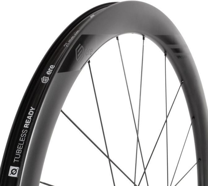 Колесо пер. + задн. 28" ERE OMNIA CLR45 CARBON, Road, 100x12/142x12, CL, HG11, tubeless, черный сатин WH-31-10 фото